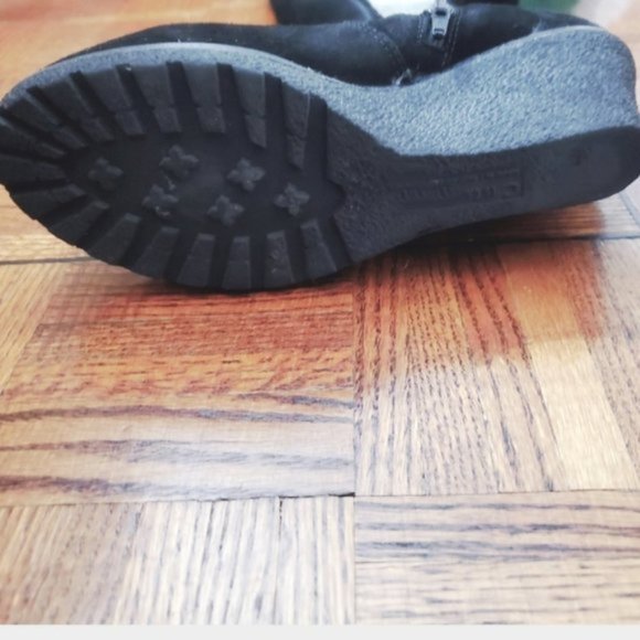 La Canadienne Rare Edition  Waterproof Suede Wedge Boots w Fur Interior- Size 10 - Picture 5 of 15